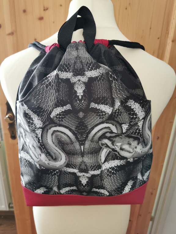 ‚Gym Bag‘ Snake